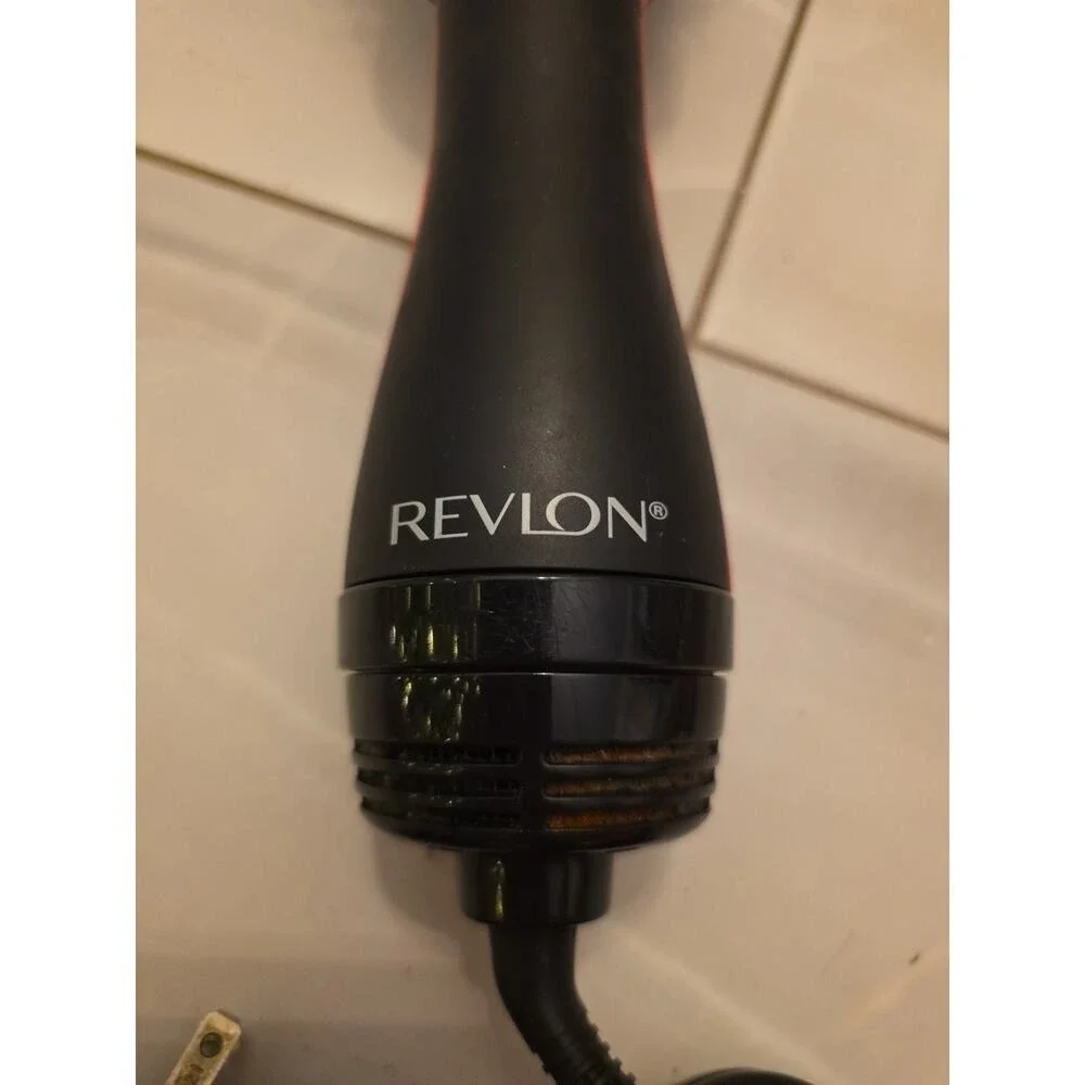 REVLON One-Step Hair Dryer‎ & Volumizer Titanium Max Edition RVDR5282 B3